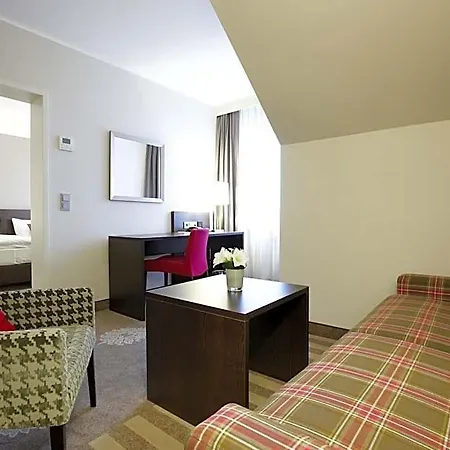 Hotel Parkhotel Wittekindshof 4*