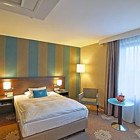 Parkhotel Wittekindshof