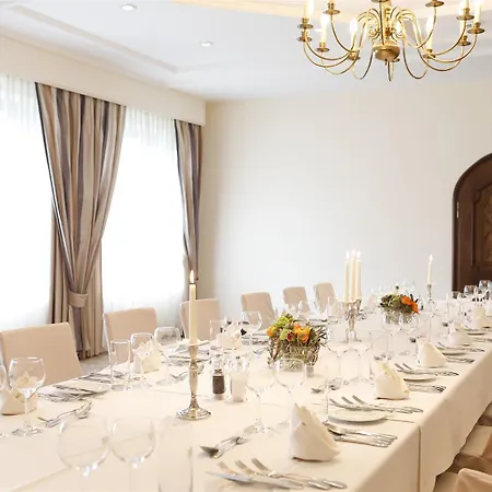 Parkhotel Wittekindshof Hotel